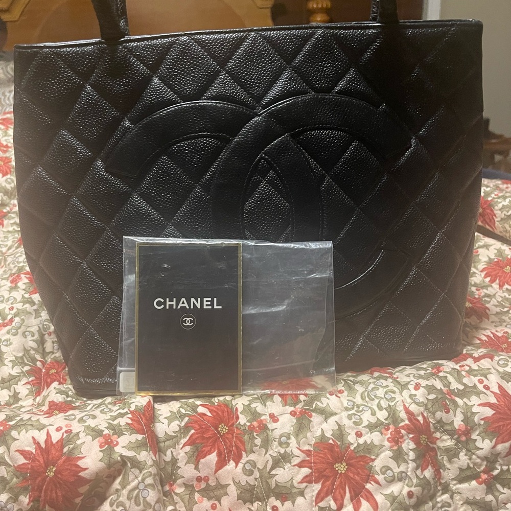 Chanel Black Quilted Tote with Signature Plaque